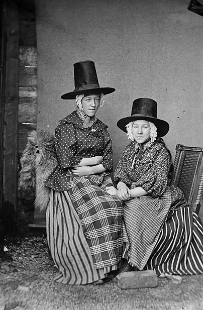 "Portret snimljen tehnikom kolodijske mokre ploče iz 1850-ih, prikazujući autentičan vintage izgled fotografije tog doba."
