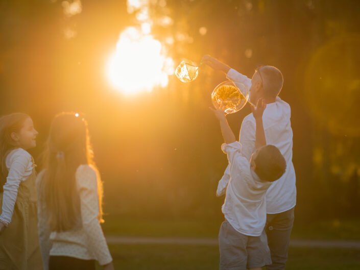 obiteljska fotografija sunset zagreb silueta roditelj i dijete